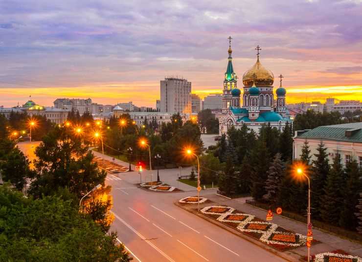 10. Омск (566 кв. км)